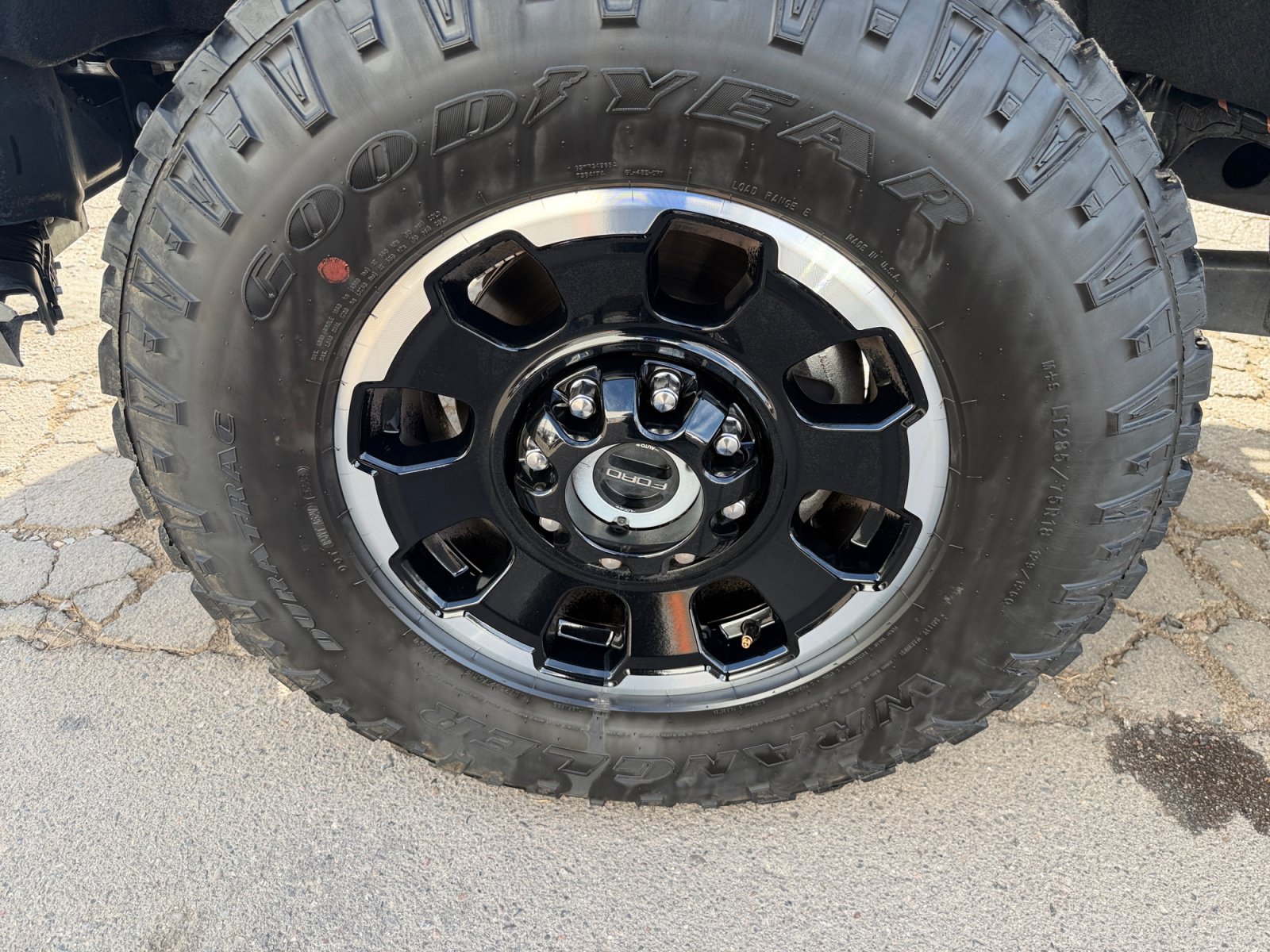 Used 2026 Ford F350 Platinum w/ Tremor Off-Road Package AWD/4WD image 11