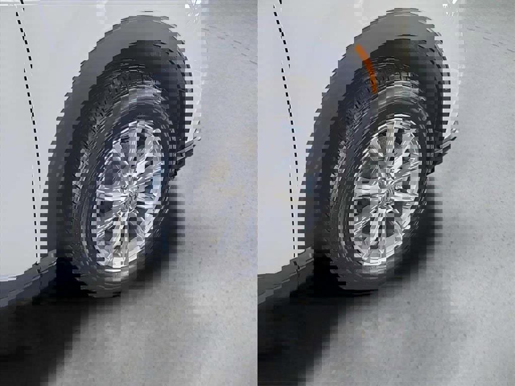 Used 2025 Honda CR-V EX-L image 33