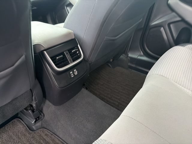 Used 2023 Subaru Outback Premium AWD/4WD image 17