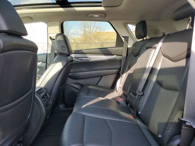 Certified 2018 Cadillac XT5 Luxury w/ LPO, Radiant Package image 26