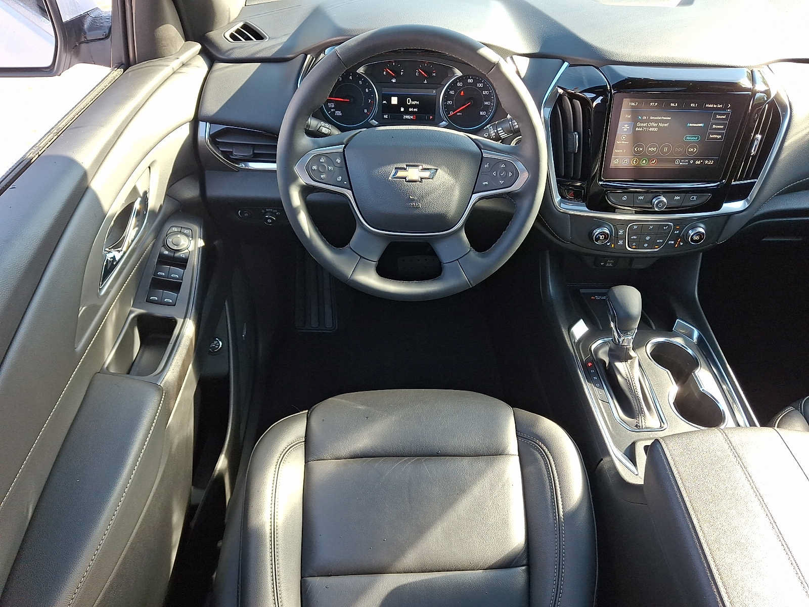 Used 2023 Chevrolet Traverse LT w/ LT Premium Package AWD/4WD image 12