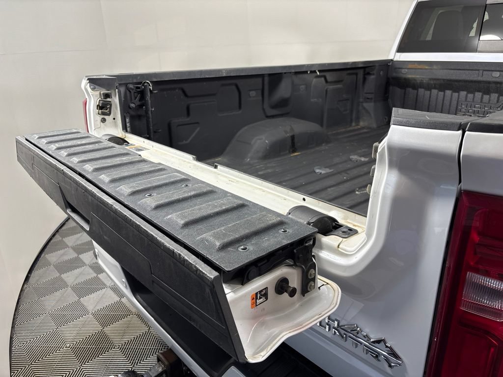 Certified 2023 Chevrolet Silverado 3500 High Country AWD/4WD image 16