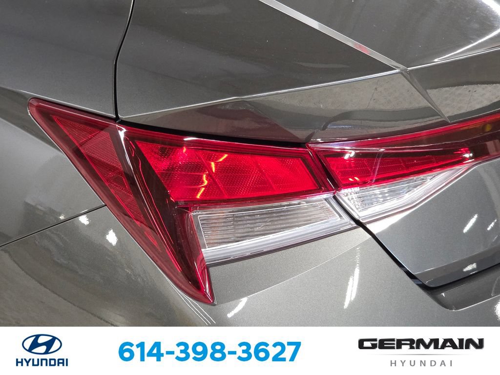 Certified 2026 Hyundai Elantra SE FWD image 16