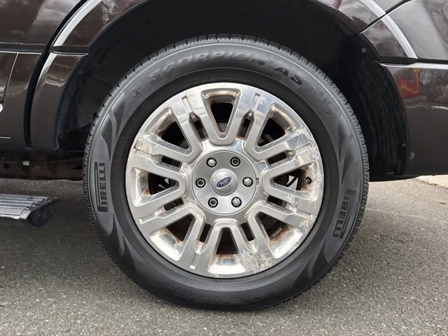 Used 2013 Ford Expedition Limited image 10