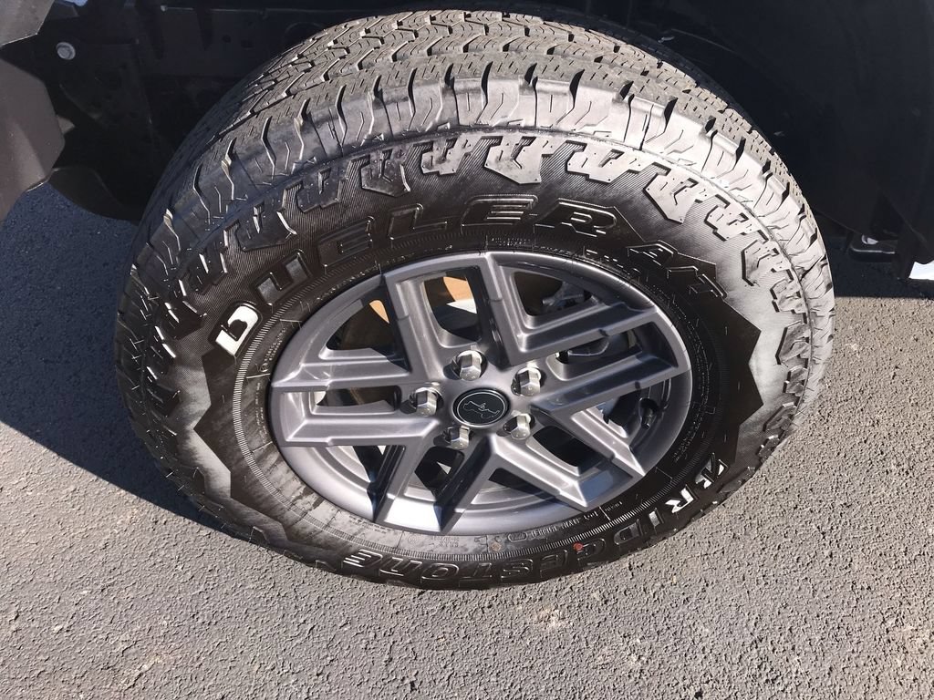 New 2026 Jeep Gladiator Sport AWD/4WD image 10