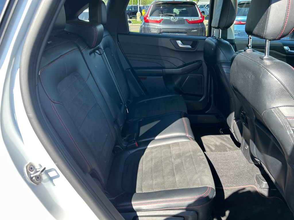 Used 2022 Ford Escape SEL w/ SEL Stealth AWD Package image 26