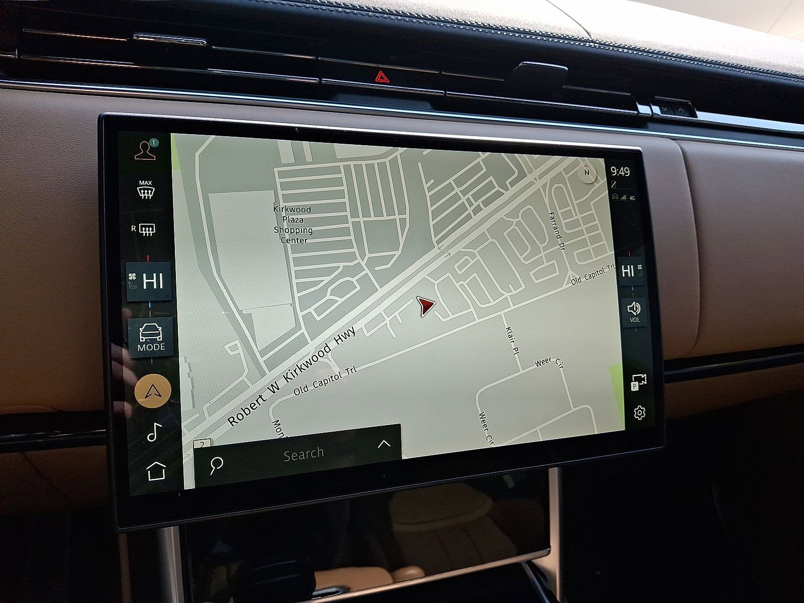 Used 2025 Land Rover Range Rover Long Wheelbase SE image 7