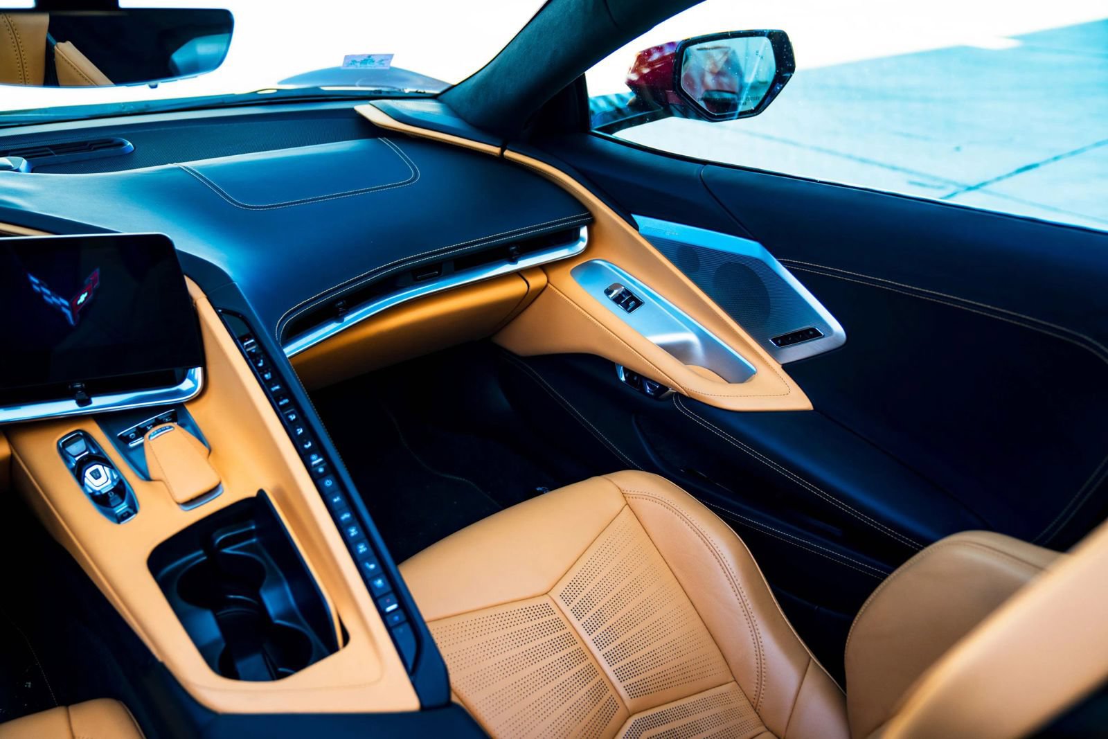 Used 2021 Chevrolet Corvette Stingray Premium Conv w/ Z51 Performance Package RWD image 35
