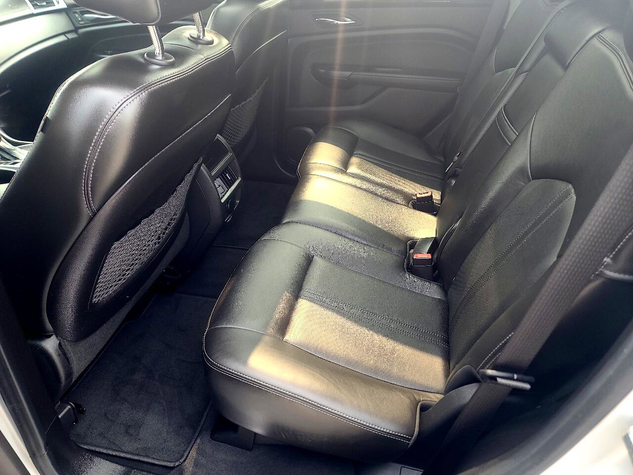 Used 2013 Cadillac SRX Luxury image 11