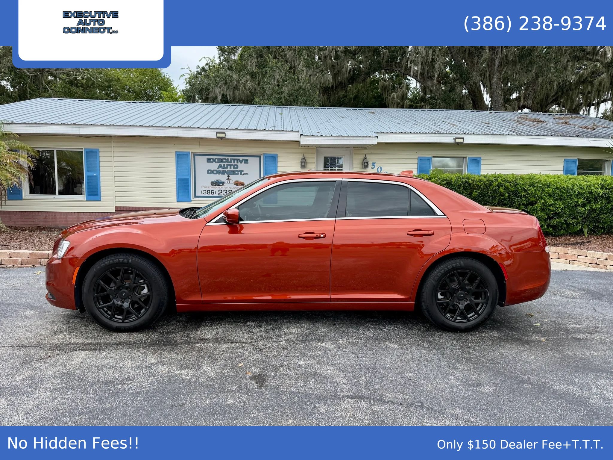 Used 2021 Chrysler 300 Touring w/ Driver Convenience Group RWD image 8
