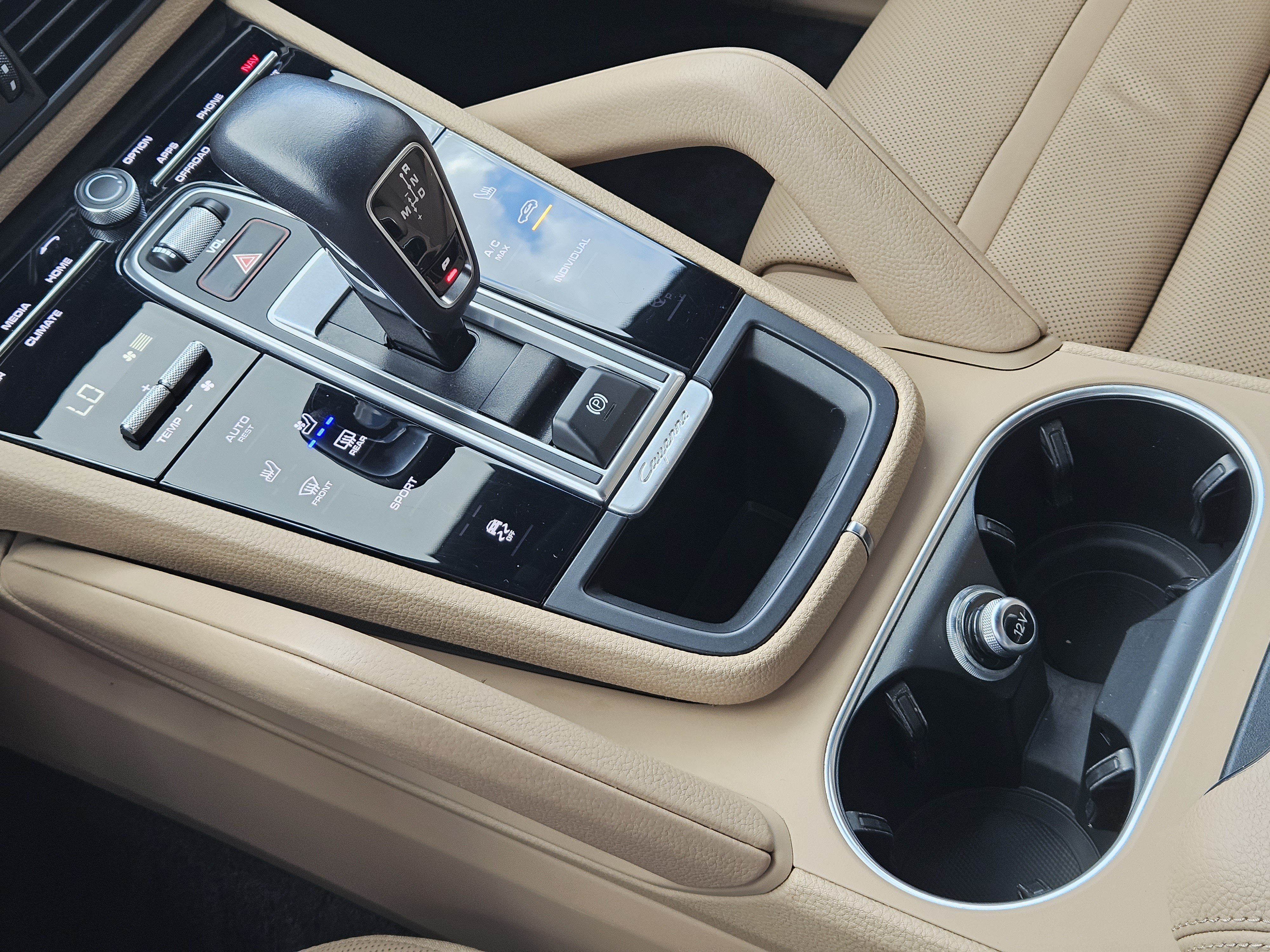 Certified 2023 Porsche Cayenne AWD/4WD image 20