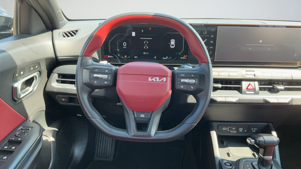 Used 2025 Kia K4 GT-Line w/ GT-Line Premium Package FWD image 9