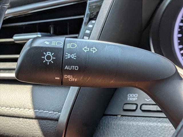 Used 2023 Toyota Camry SE image 10