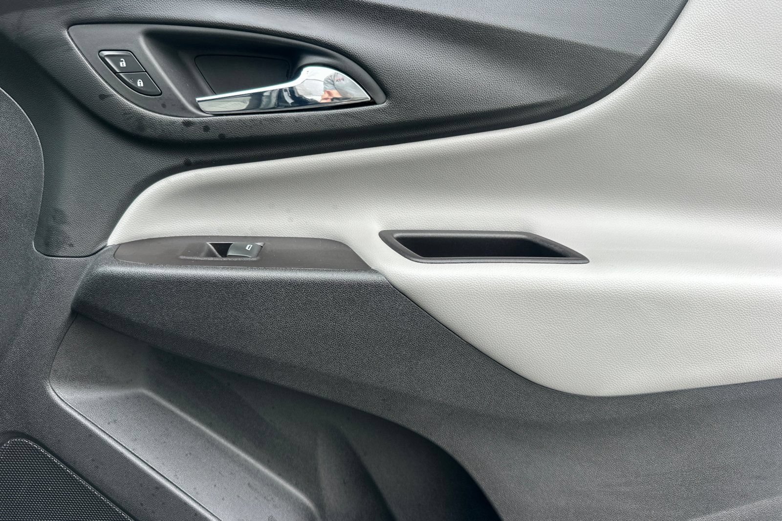 Used 2020 Chevrolet Equinox LS FWD image 20