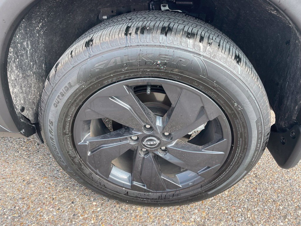 Certified 2026 Nissan Rogue SV FWD image 17