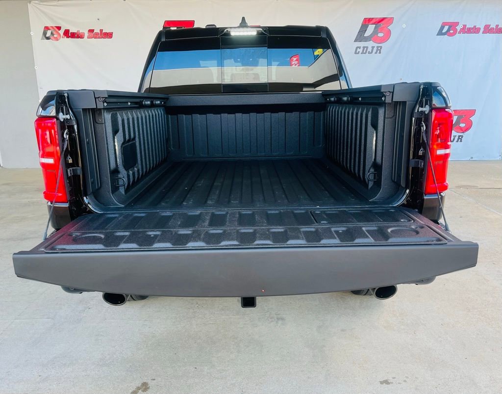 New 2025 RAM 1500 Limited image 10