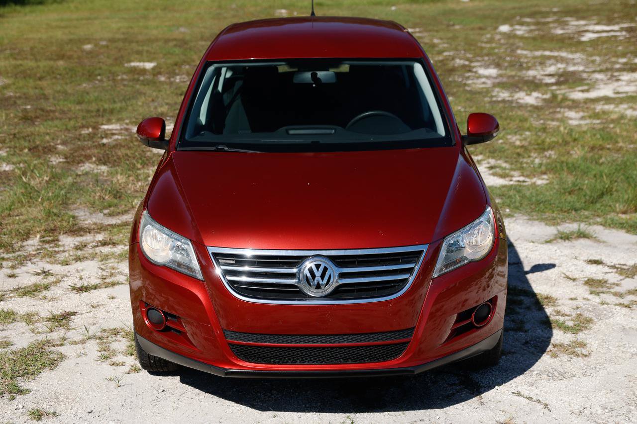 Used 2011 Volkswagen Tiguan S FWD image 19