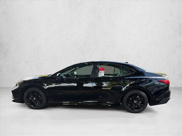 Used 2026 Toyota Camry SE FWD image 6