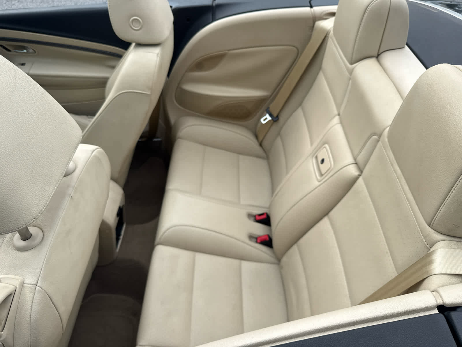 Used 2009 Volkswagen Eos Komfort FWD image 25