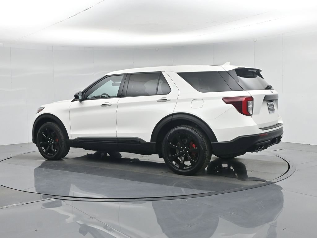 Certified 2022 Ford Explorer ST w/ ST Street Pack image 7