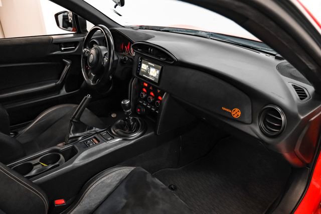Used 2017 Toyota 86 860 Special Edition RWD image 14