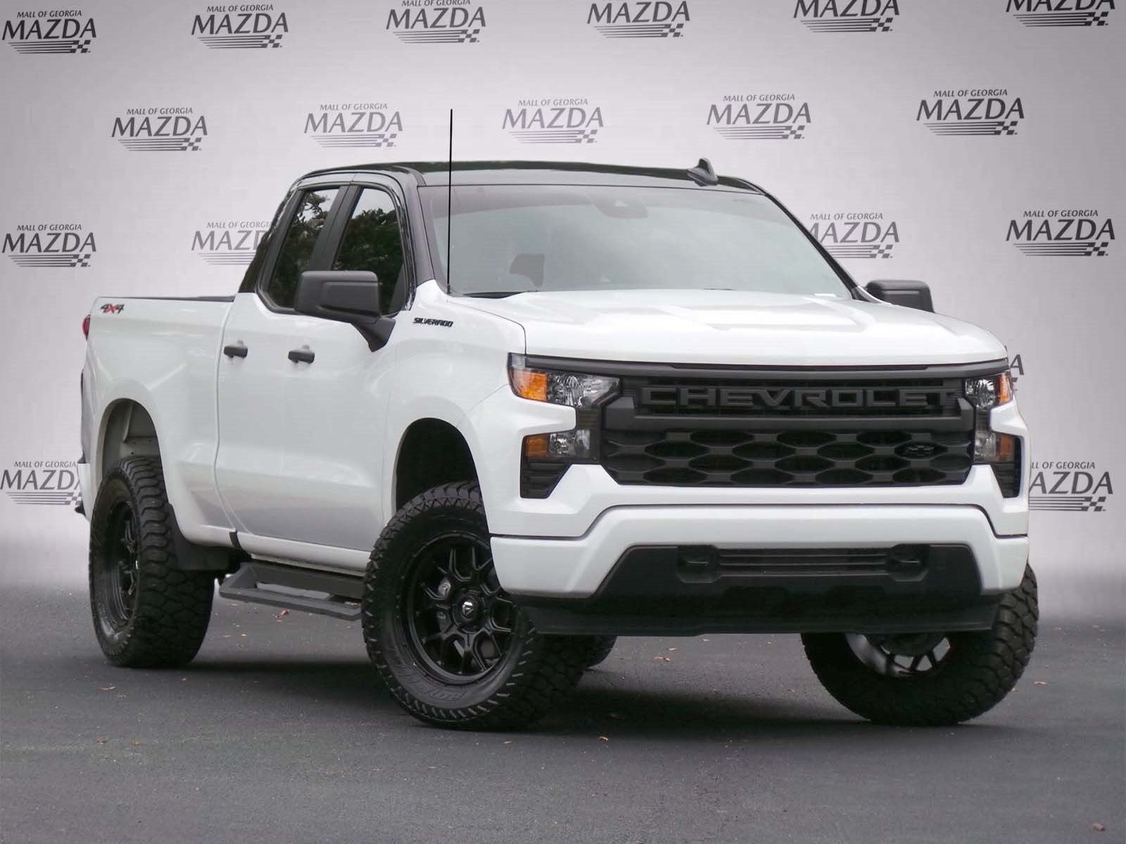 Used 2026 Chevrolet Silverado 1500 W/T w/ WT Value Package AWD/4WD image 2