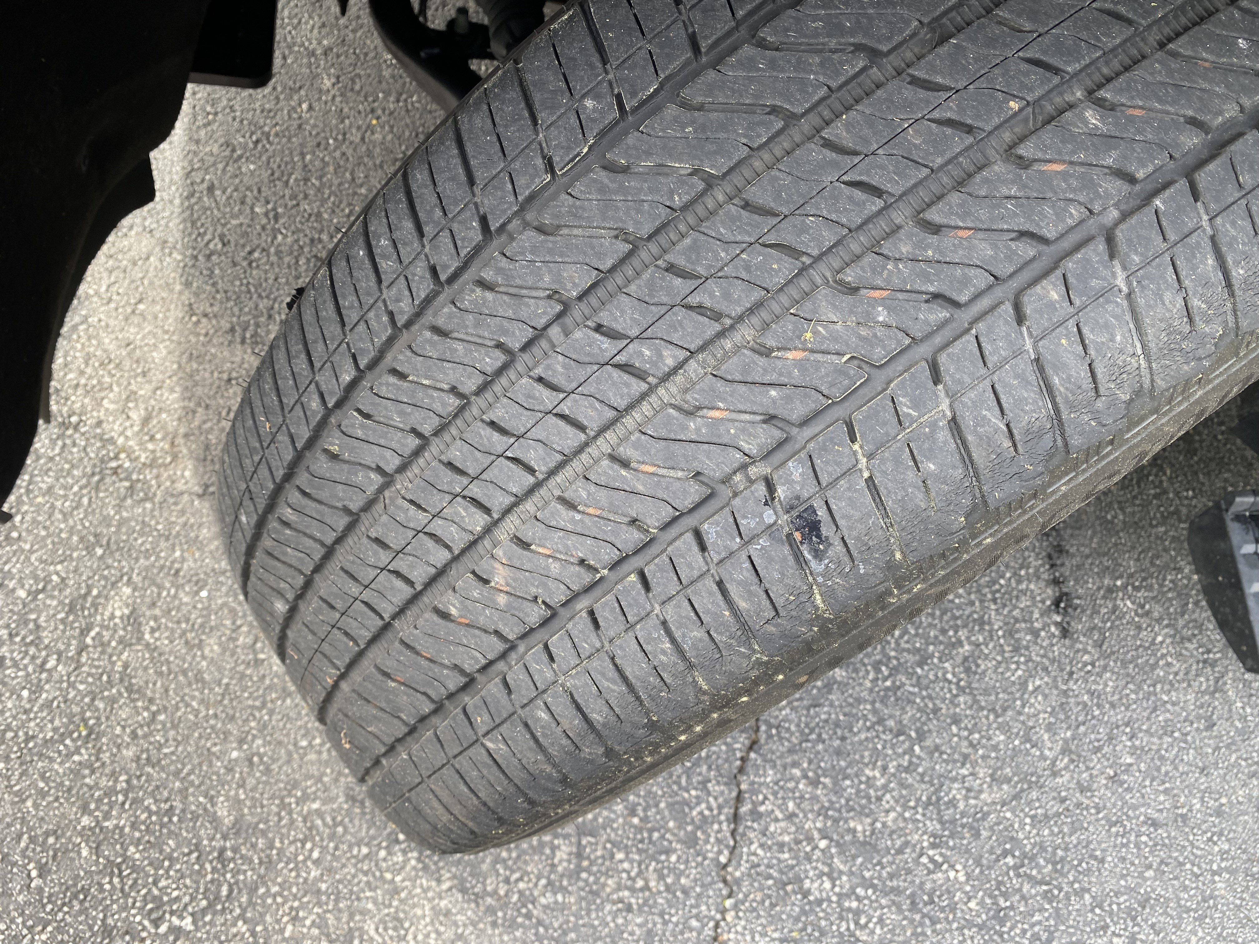 Used 2023 GMC Yukon Denali w/ Denali Reserve Package image 12