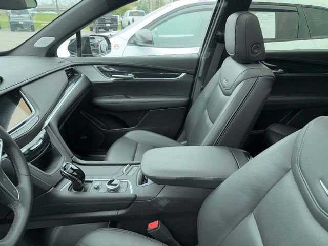 Used 2025 Cadillac XT5 Premium Luxury AWD/4WD image 24