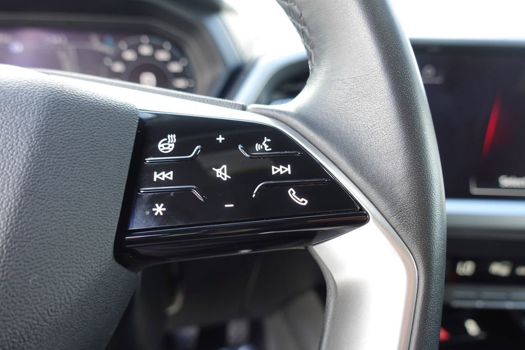 Used 2023 Audi Q4 e-tron Premium Plus w/ Premium Plus image 12