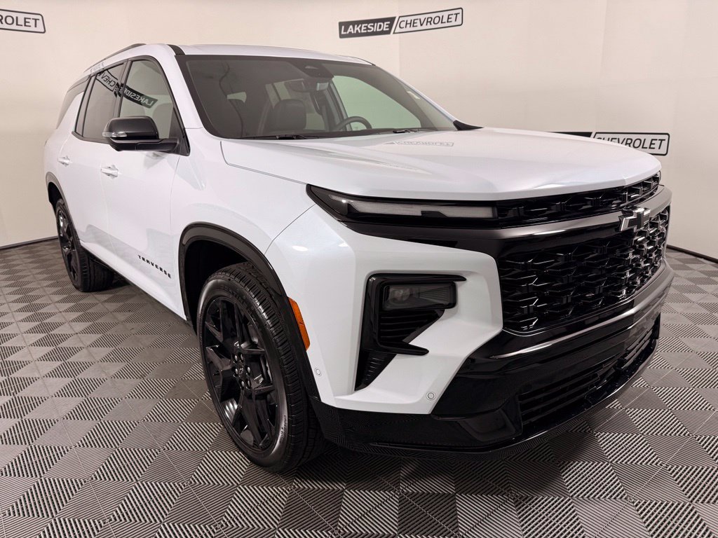 New 2026 Chevrolet Traverse RS w/ LPO, Floor Liner Package AWD/4WD image 8