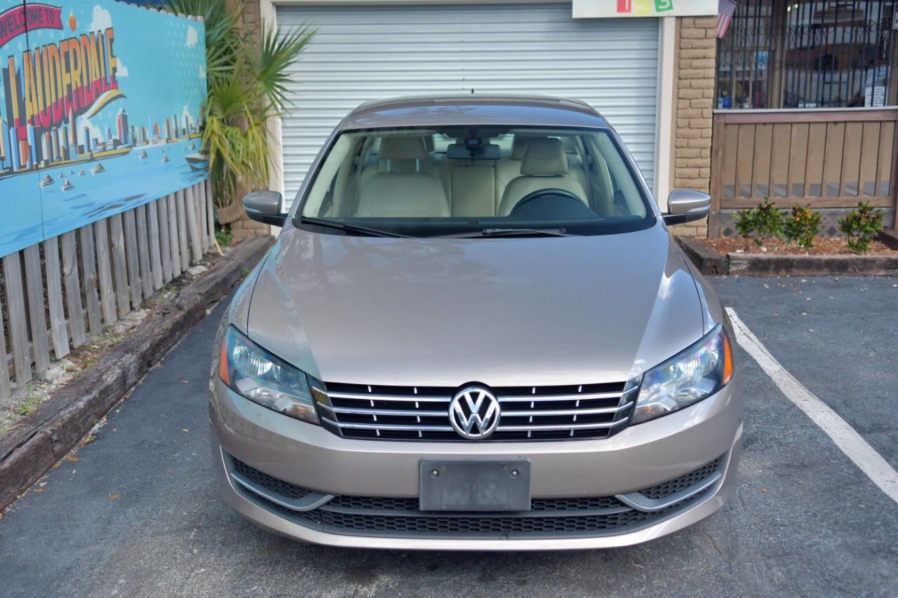 Used 2015 Volkswagen Passat TDI SE image 3