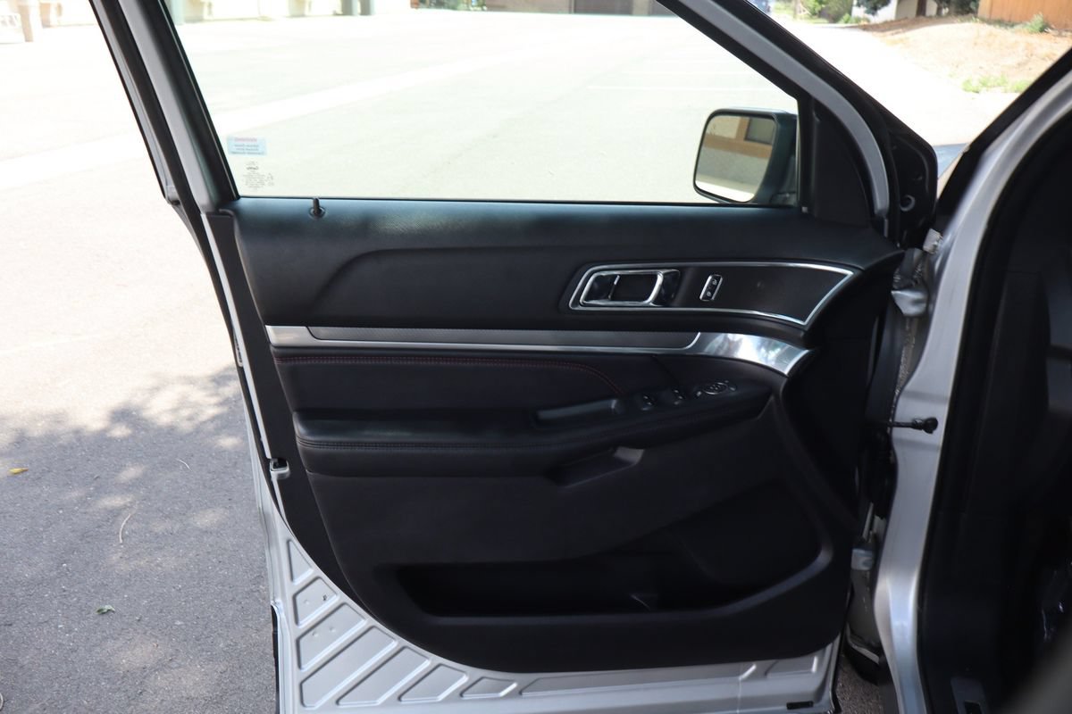 Used 2019 Ford Explorer Sport AWD/4WD image 25