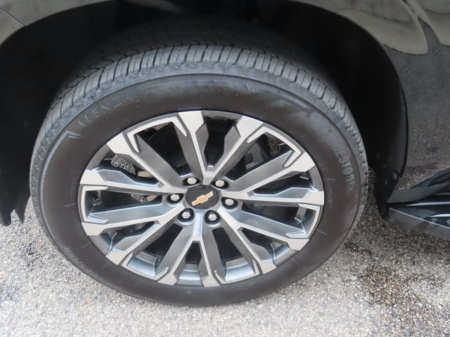 Used 2026 Chevrolet Tahoe High Country AWD/4WD image 16