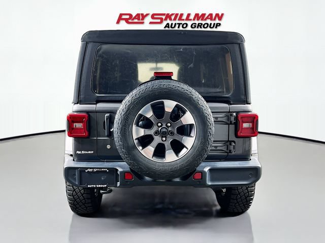 Used 2019 Jeep Wrangler Unlimited Sahara w/ Dual Top Group AWD/4WD image 6