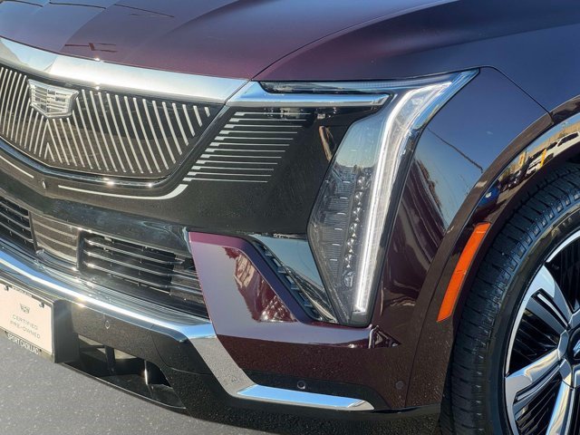 Certified 2025 Cadillac Escalade IQ Luxury 2 w/ LPO, Premium Carpet Package AWD/4WD image 28