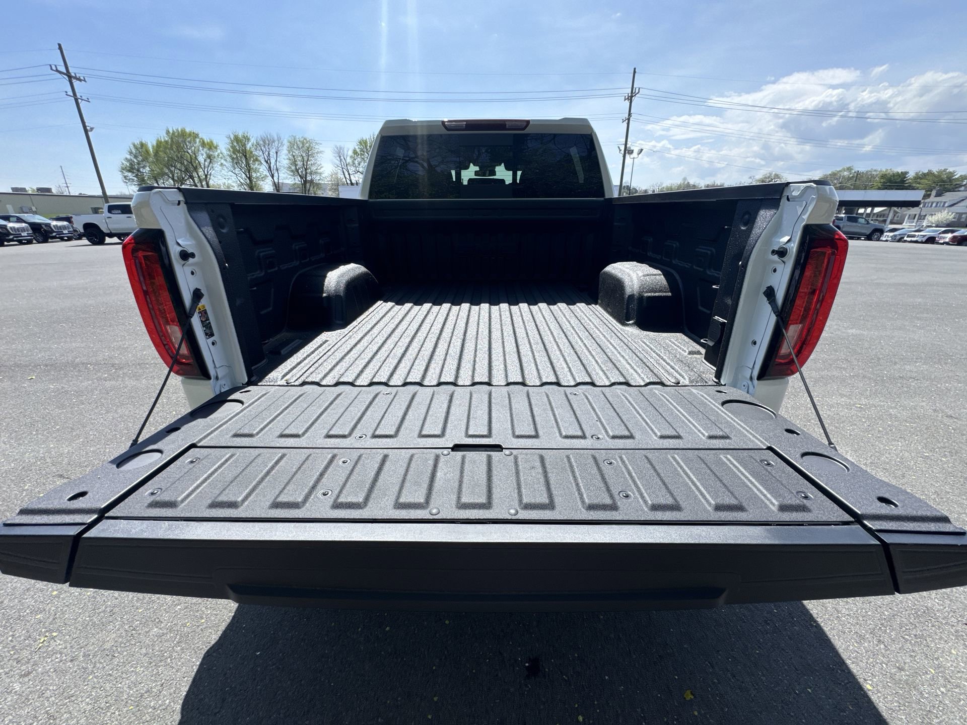 New 2026 GMC Sierra 1500 SLT w/ SLT Premium Plus Package AWD/4WD image 20