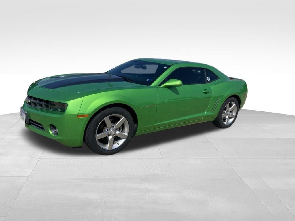 Used 2010 Chevrolet Camaro LT RWD image 25