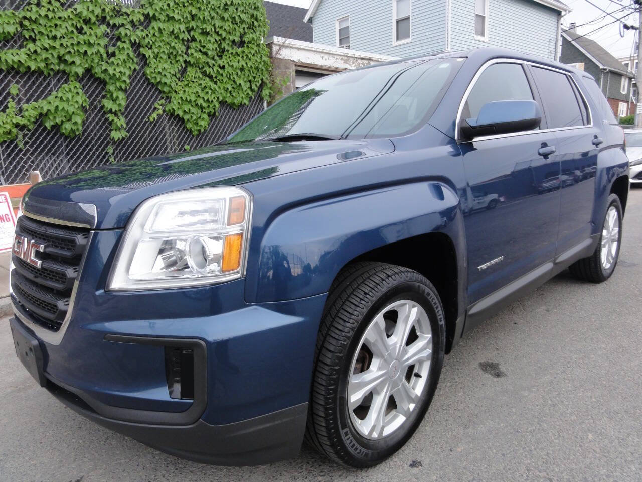 Used 2017 GMC Terrain SLE AWD/4WD image 6