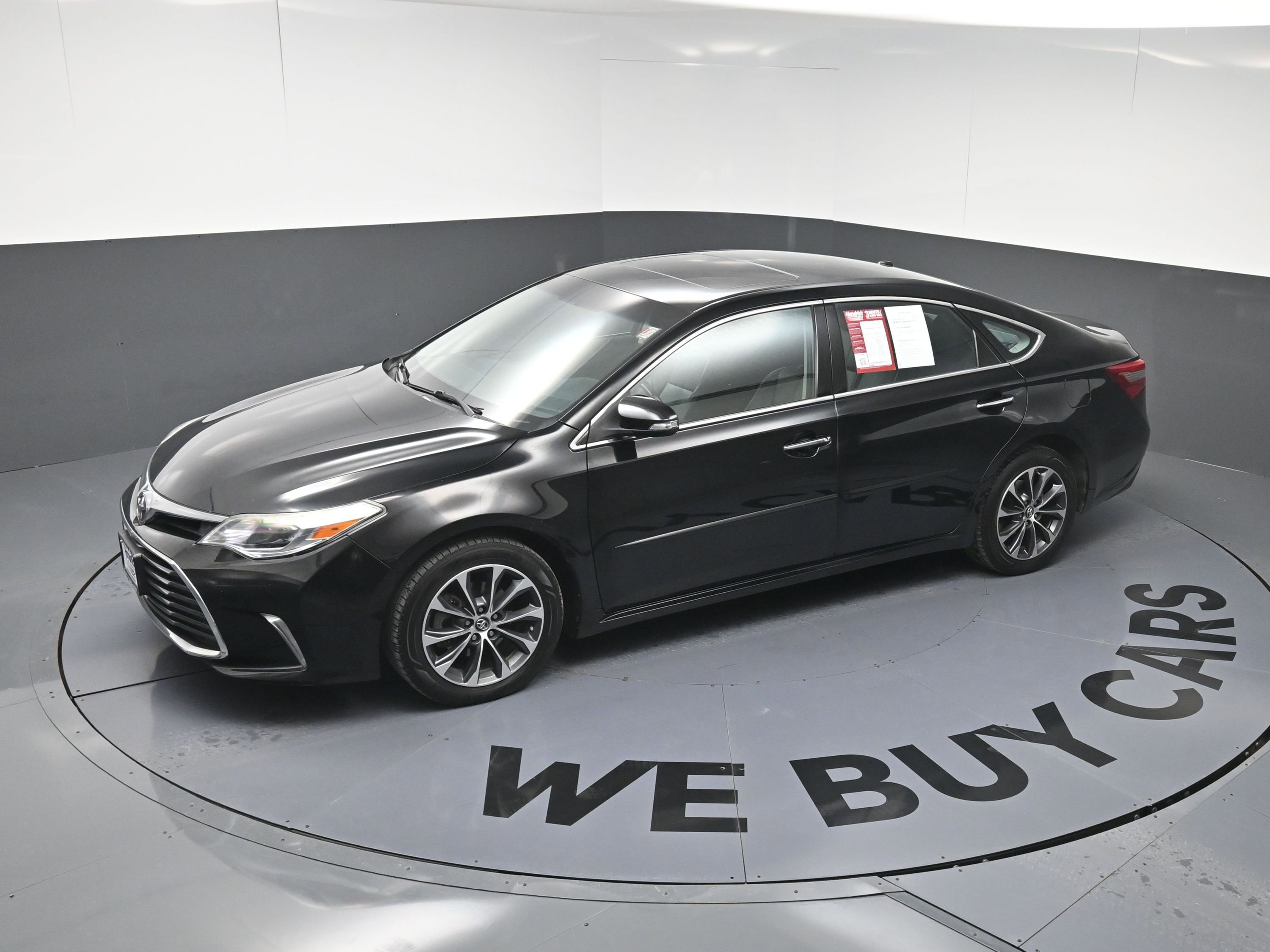 Used 2016 Toyota Avalon XLE Premium image 30