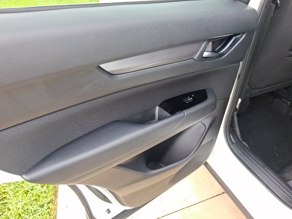 Used 2021 MAZDA CX-5 Sport FWD image 10