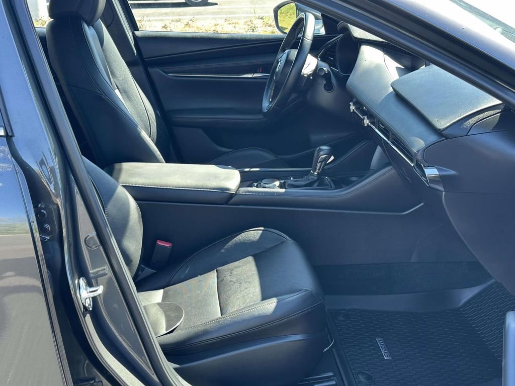 Used 2023 MAZDA MAZDA3 s image 6