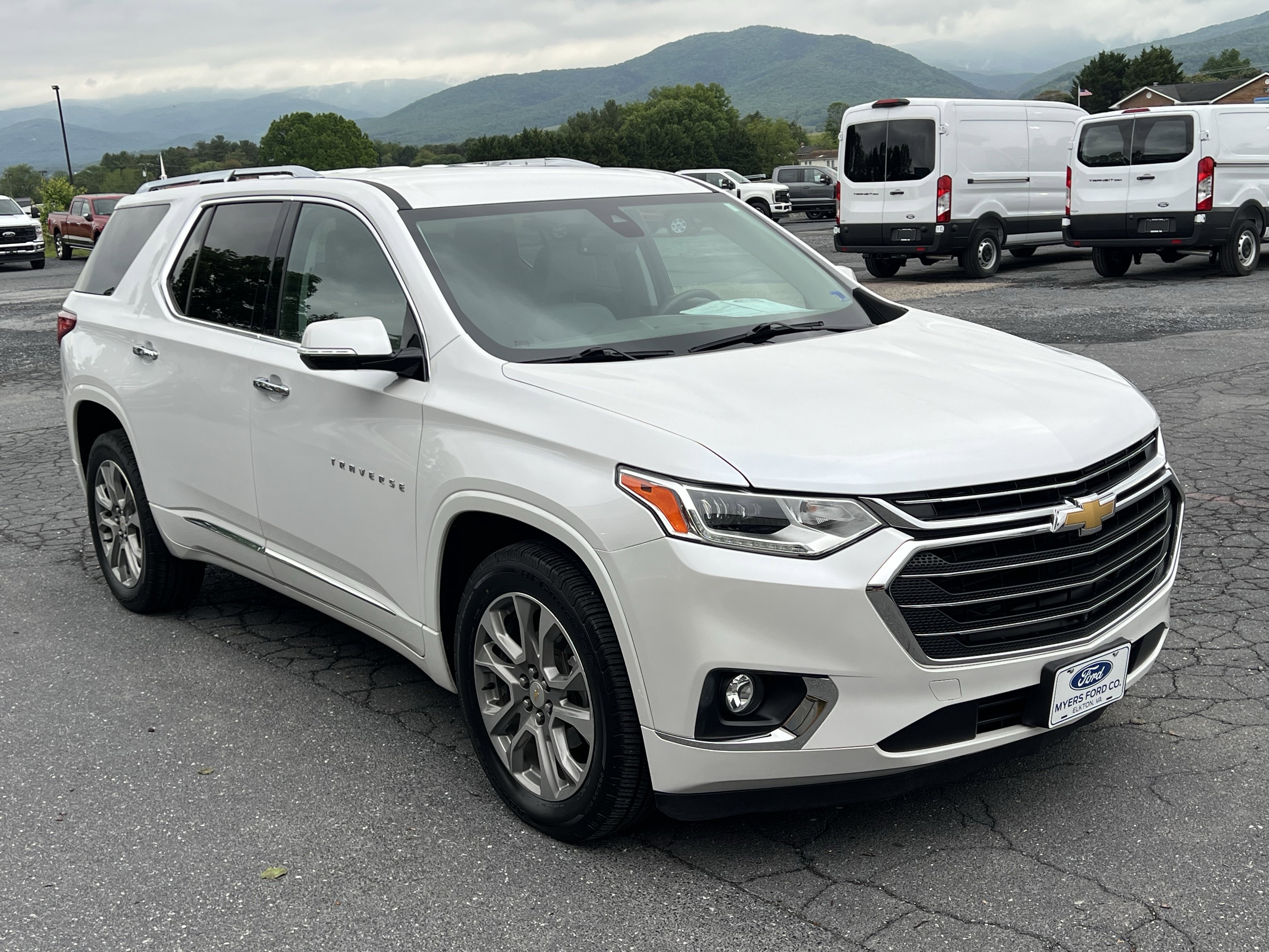 Used 2019 Chevrolet Traverse Premier AWD/4WD image 4