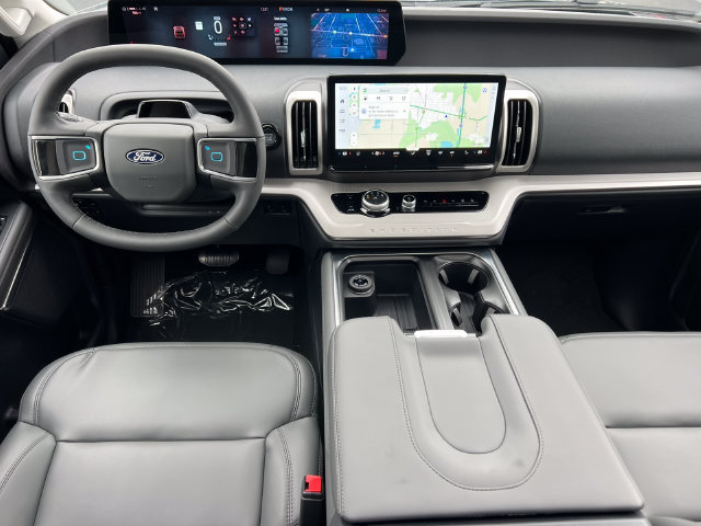 New 2027 Ford Expedition Active AWD/4WD image 2