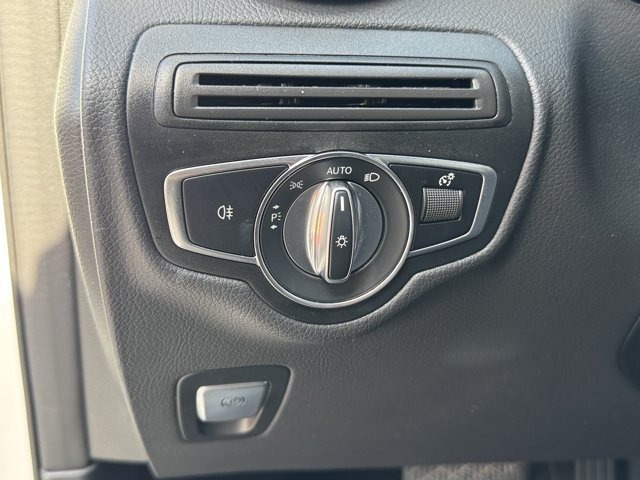 Used 2022 Mercedes-Benz GLC 300 image 18