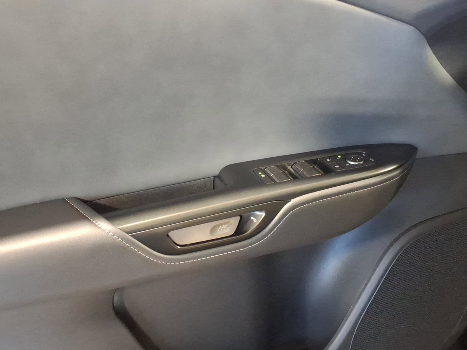 New 2026 Lexus RZ 450e AWD image 4