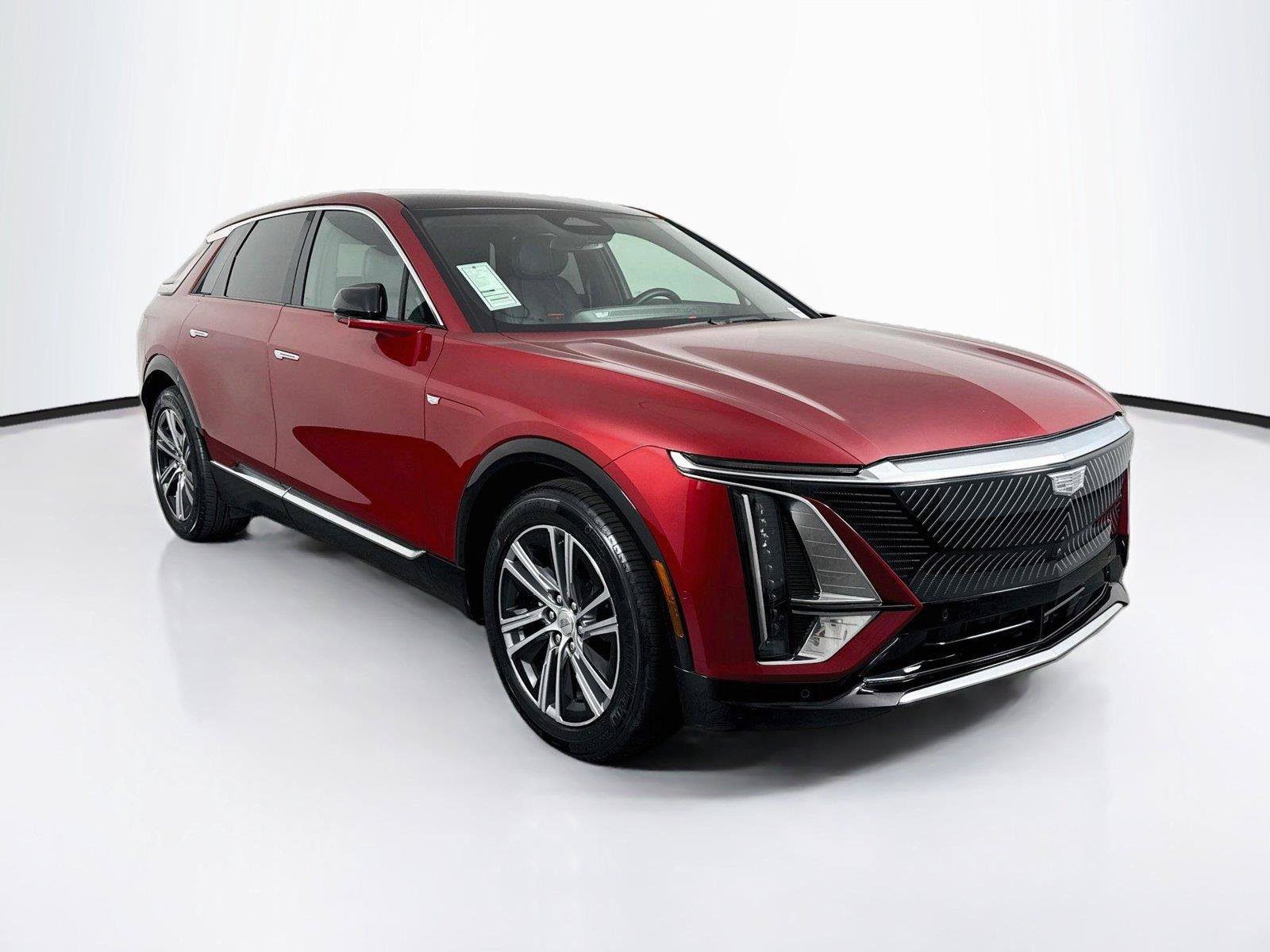 Used 2024 Cadillac Lyriq Luxury AWD/4WD image 10
