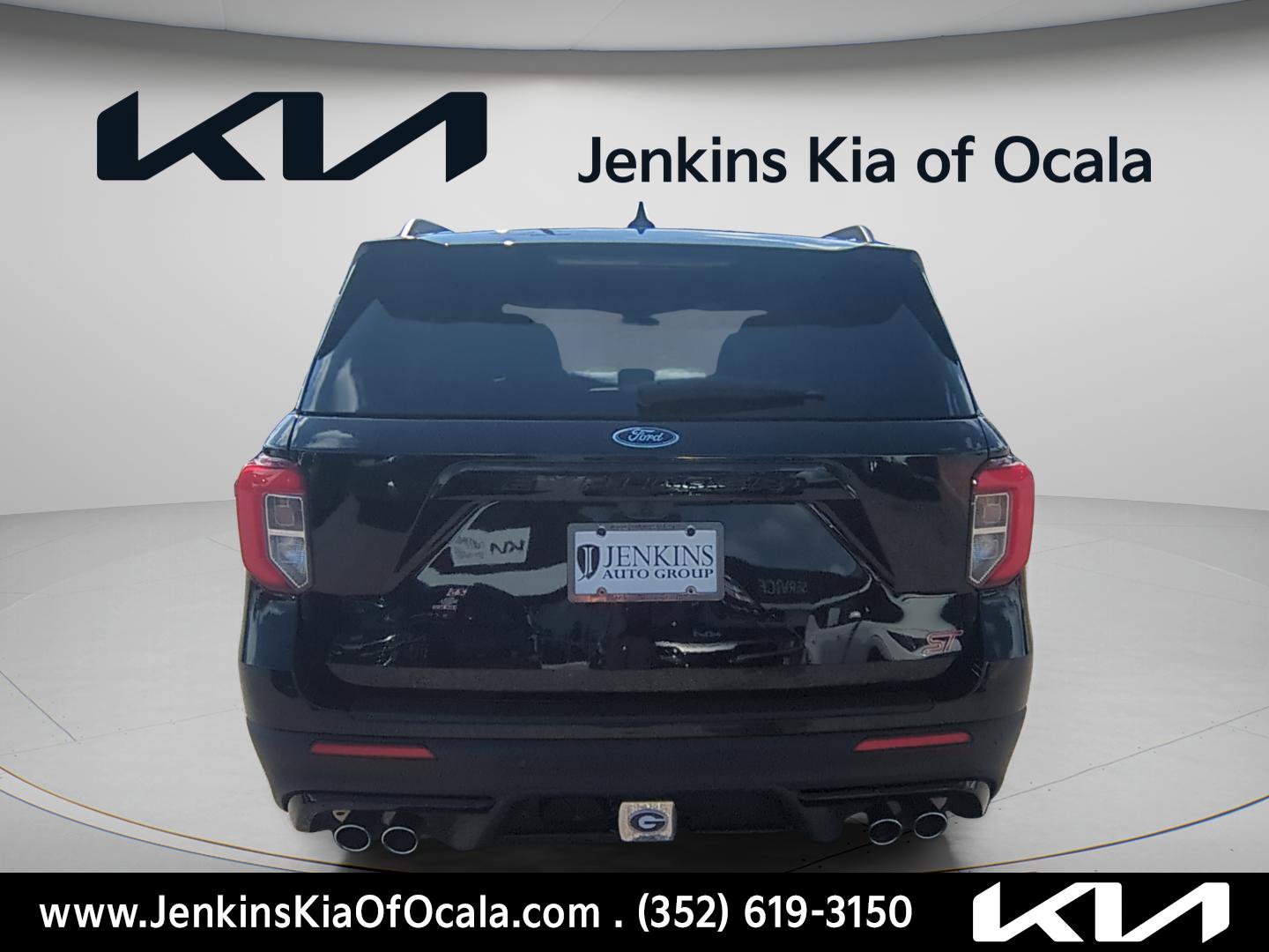 Used 2024 Ford Explorer ST w/ Equipment Group 401A image 4