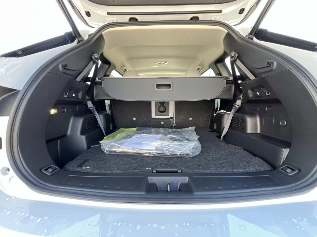 New 2026 Mitsubishi Outlander SE FWD image 13
