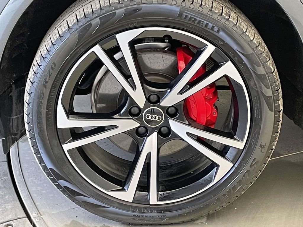 Certified 2025 Audi Q5 2.0T Premium Plus image 11