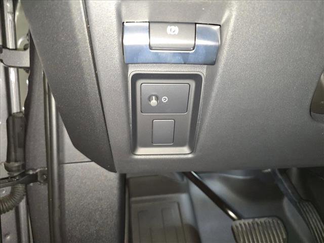 New 2024 Land Rover Defender 130 Outbound image 25